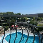 бриз 16 ساني بيتش