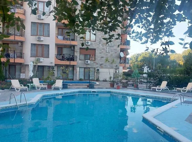 бриз 16 Апартамент